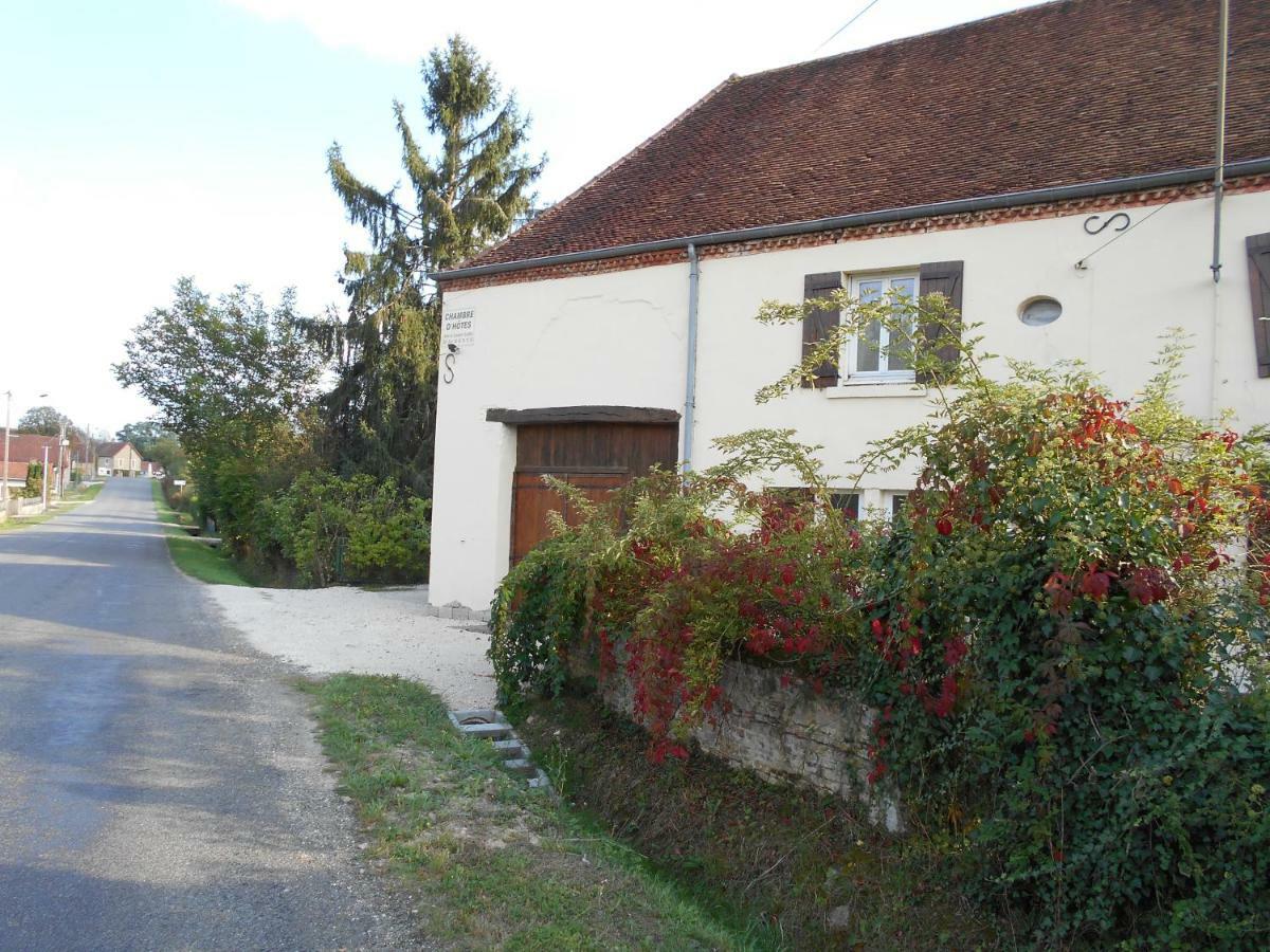 Chez Scallan B&B Sens sur Seille Exterior foto
