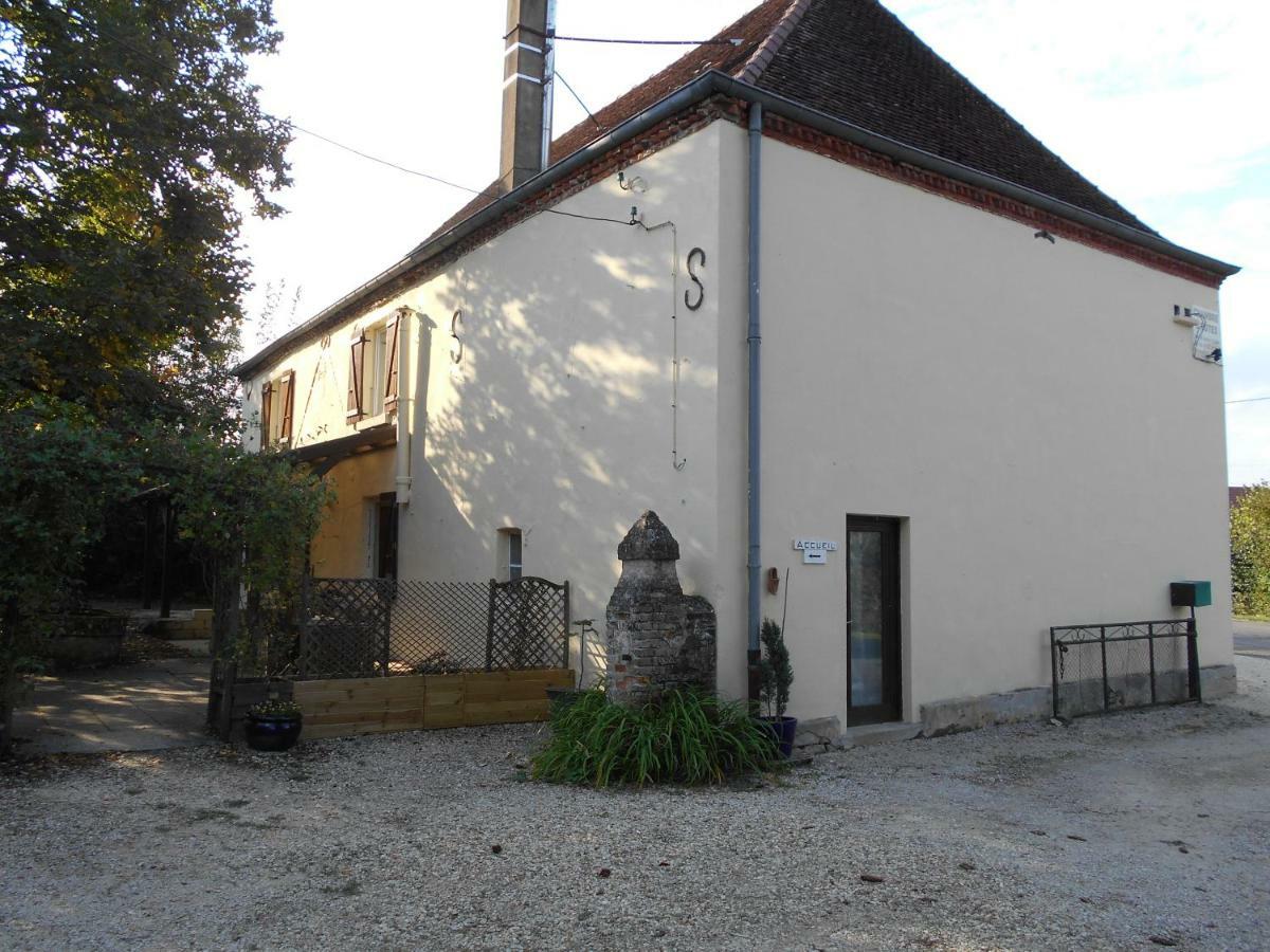 Chez Scallan B&B Sens sur Seille Exterior foto